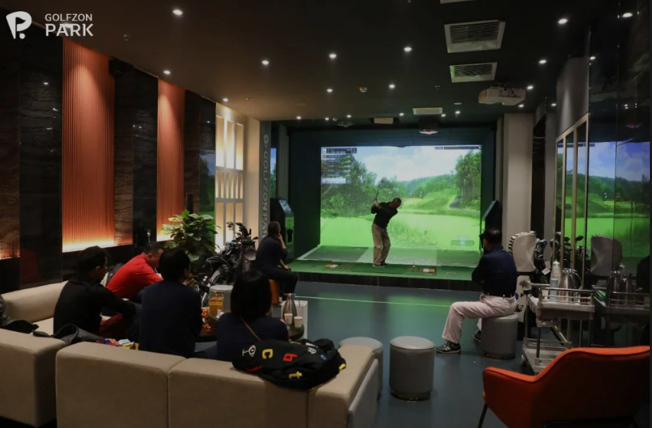 群英荟萃 | 京城高球俱乐部汇聚GOLFZON PARK中国旗舰店